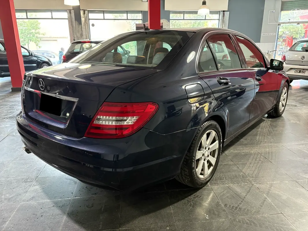 Mira esta publicación de Mercedes Benz Clase C