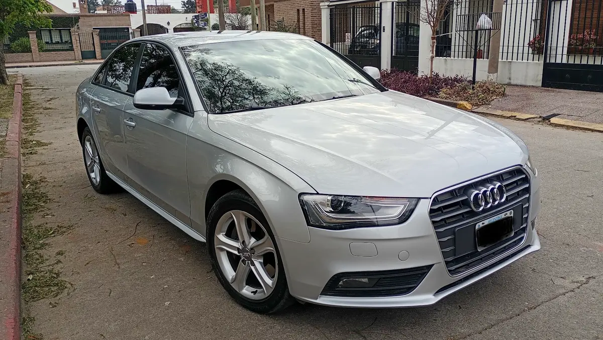 Mira esta publicación de Audi A4 2013 en Motordil