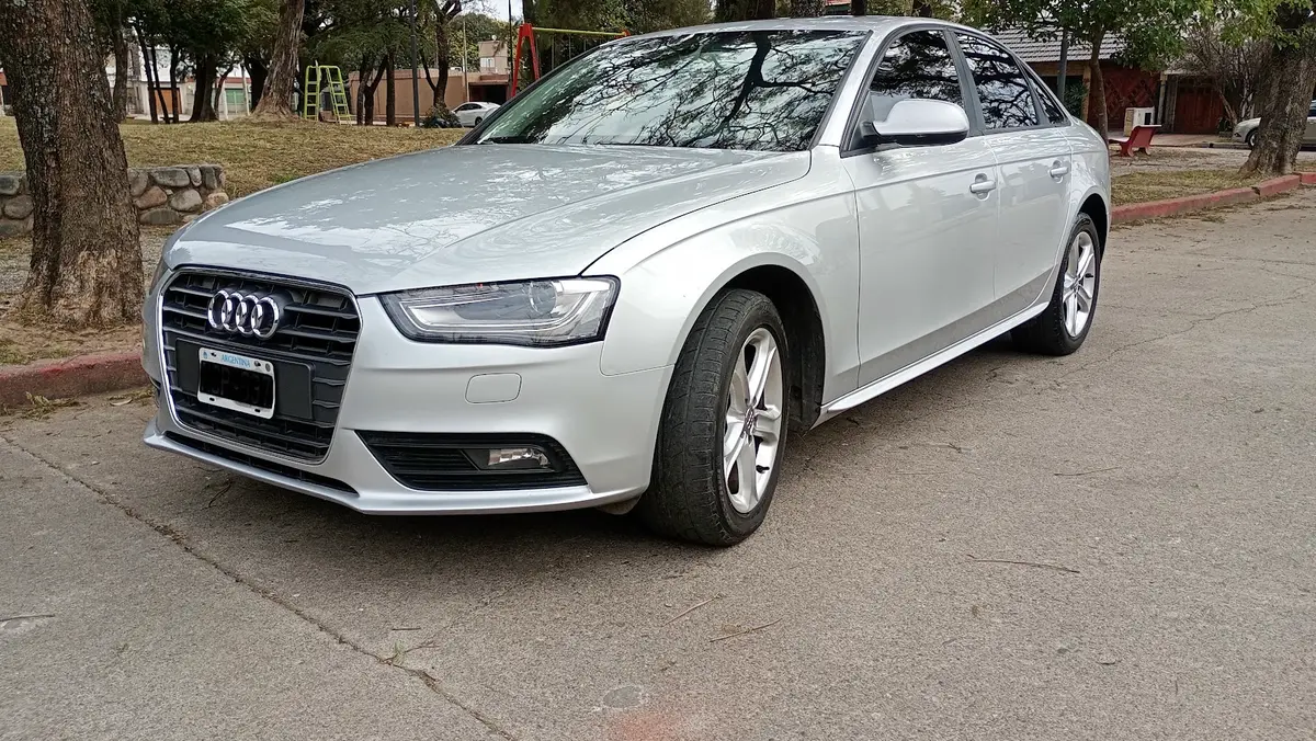 Mira esta publicación de Audi A4 2013 en Motordil