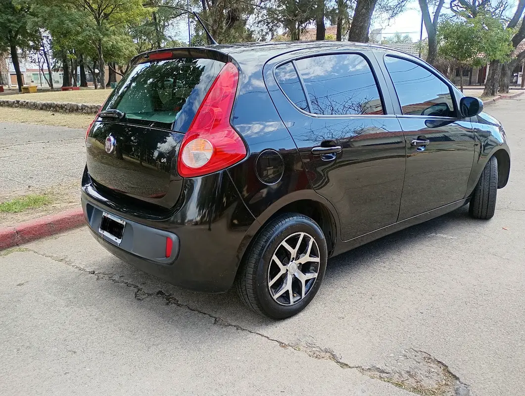 Mira esta publicación de Fiat Palio 2012 en Motordil