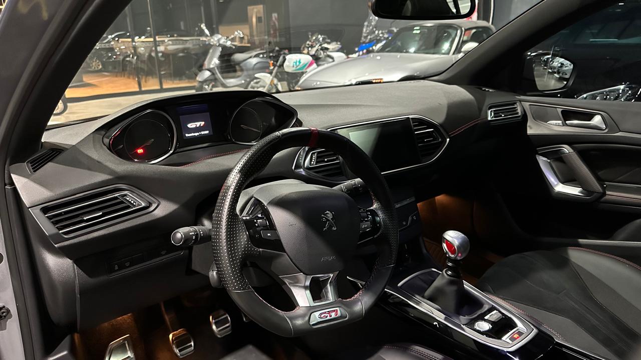 Mira esta publicación de Peugeot 308