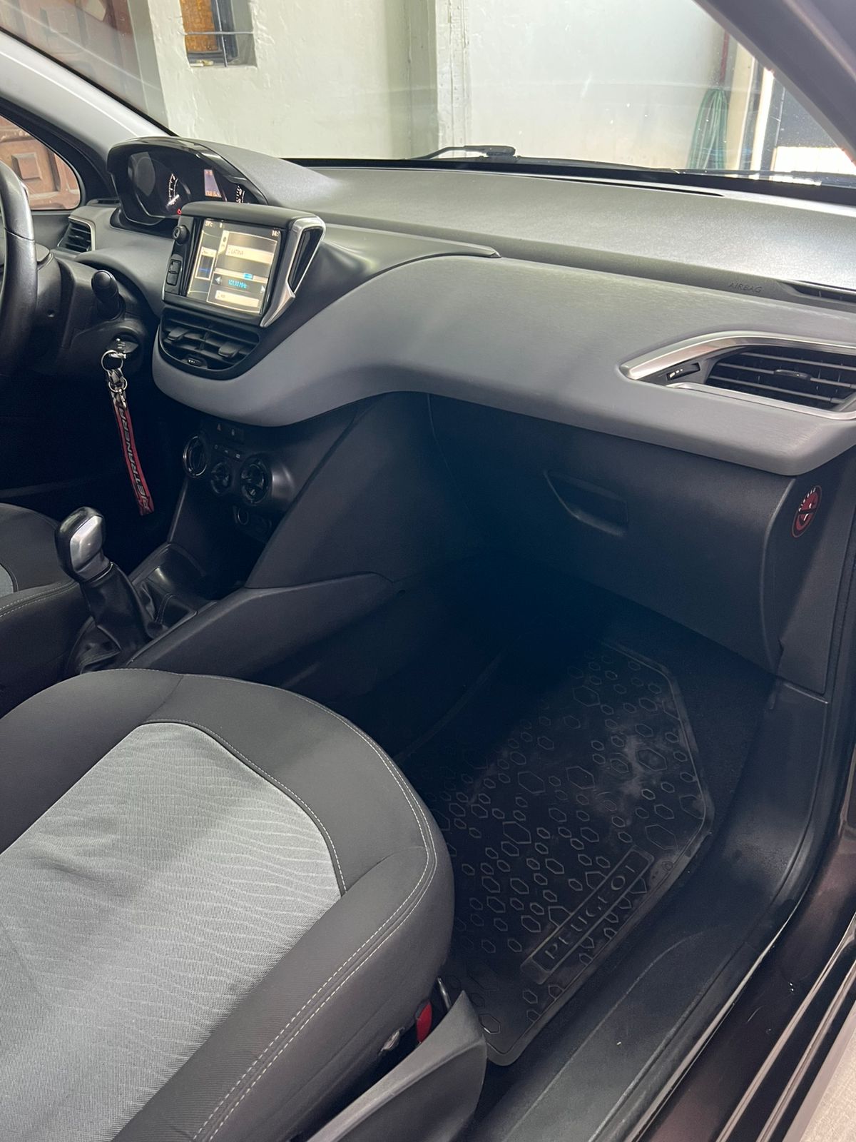 Mirá esta publicación de Peugeot 208