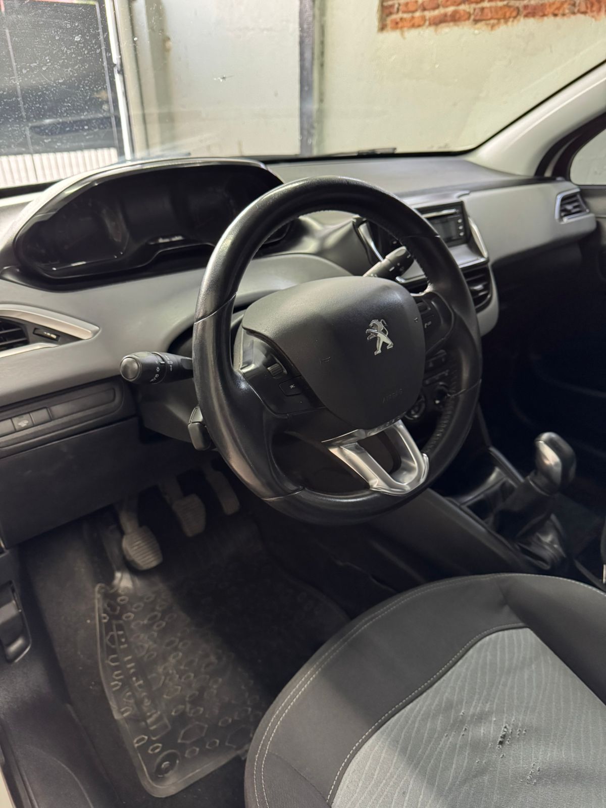 Mira esta publicación de Peugeot 208