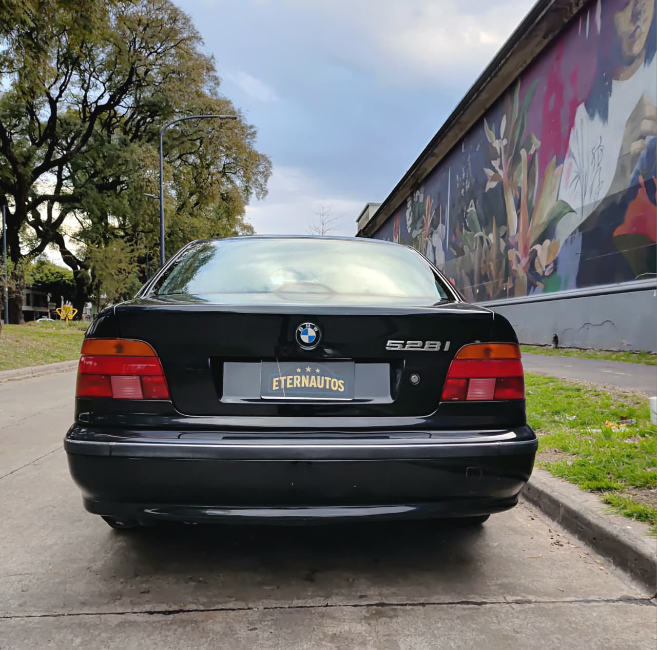 Mira esta publicación de BMW Serie 5