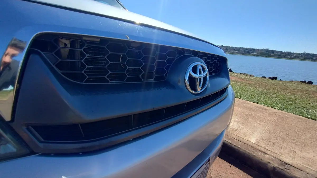 Mira esta publicación de Toyota Hilux 2009 en Motordil