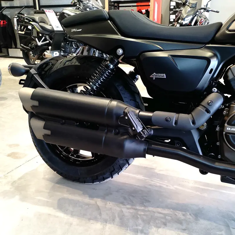 Mira esta publicación de Qjmotor SRV 600 2025 en Motordil