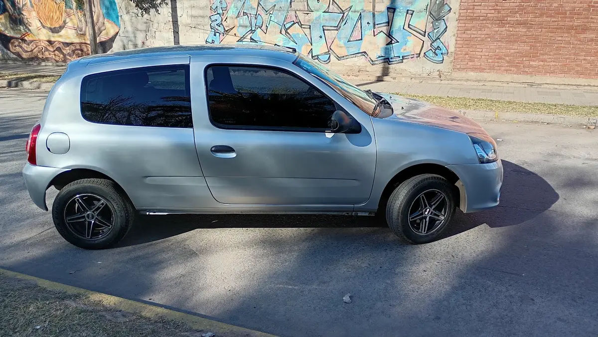 Mira esta publicación de Renault Clio Mio 2014 en Motordil