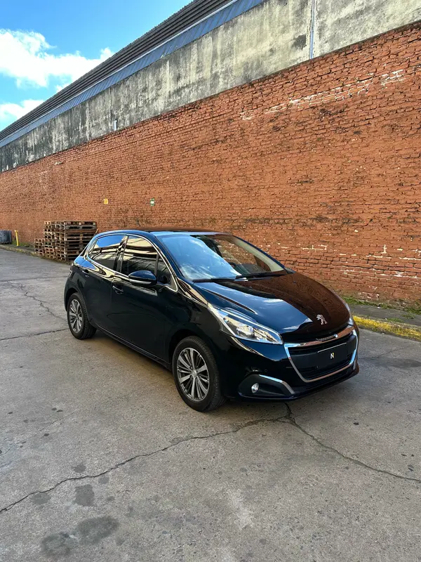 Mirá esta publicación de Peugeot 208