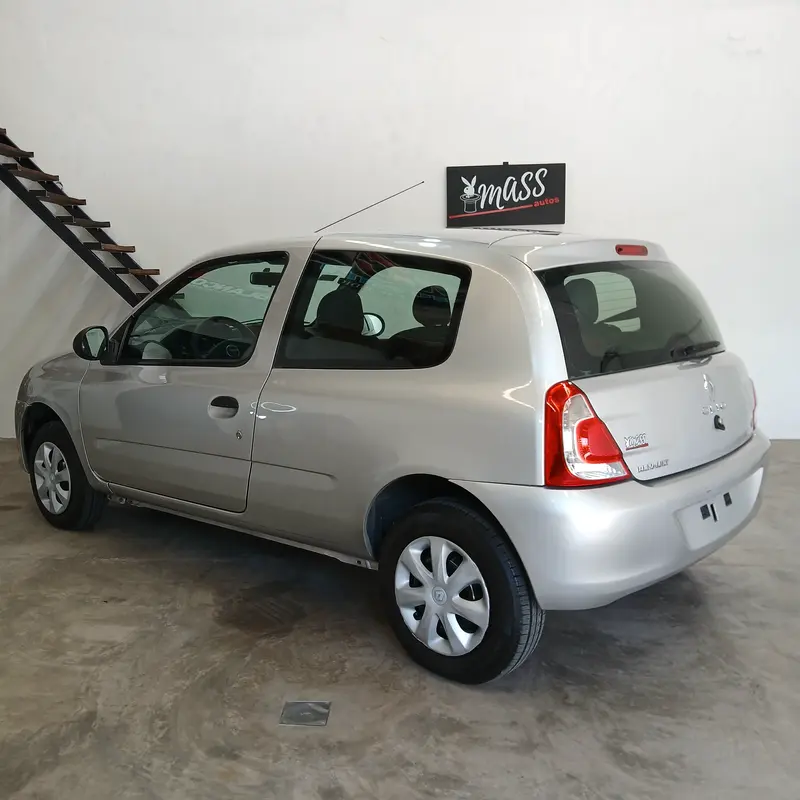 Mira esta publicación de Renault Clio Mio 2013 en Motordil