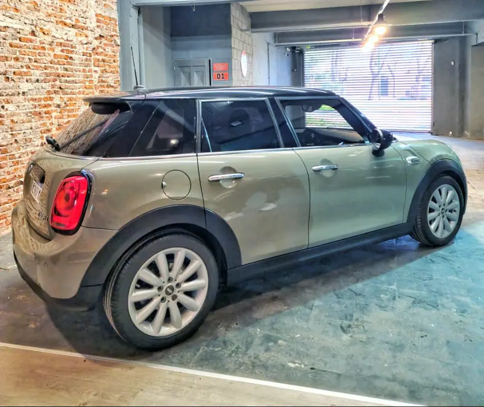 Mira esta publicación de Mini Cooper Cooper