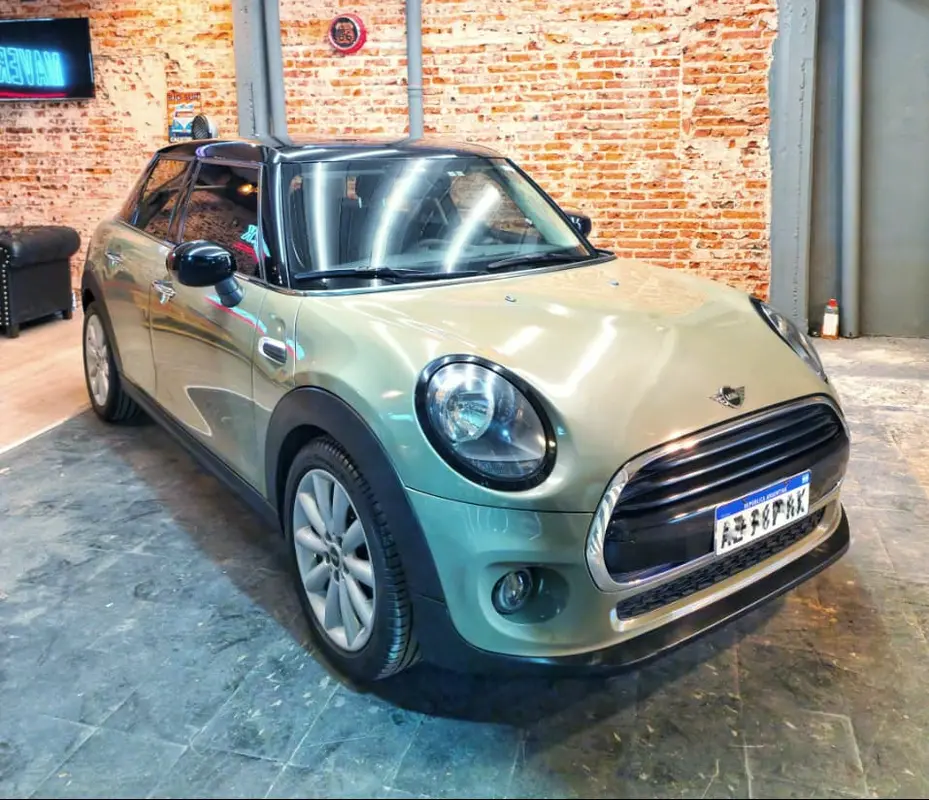 Mirá esta publicación de Mini Cooper Cooper