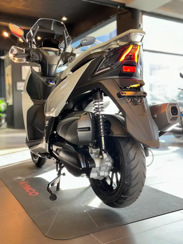 Mira esta publicación de Kymco Agility 300 2025 en Motordil