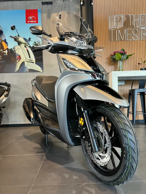Mira esta publicación de Kymco Agility 300 2025 en Motordil