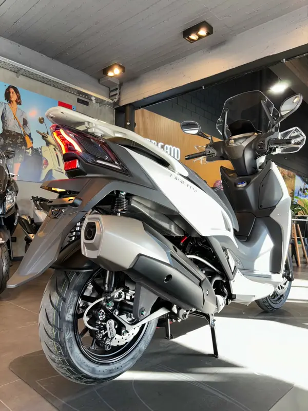 Mira esta publicación de Kymco Agility 300 2025 en Motordil