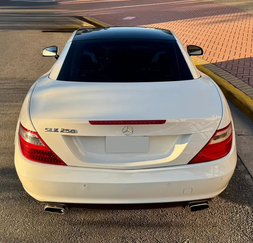 Mira esta publicación de Mercedes Benz SLK