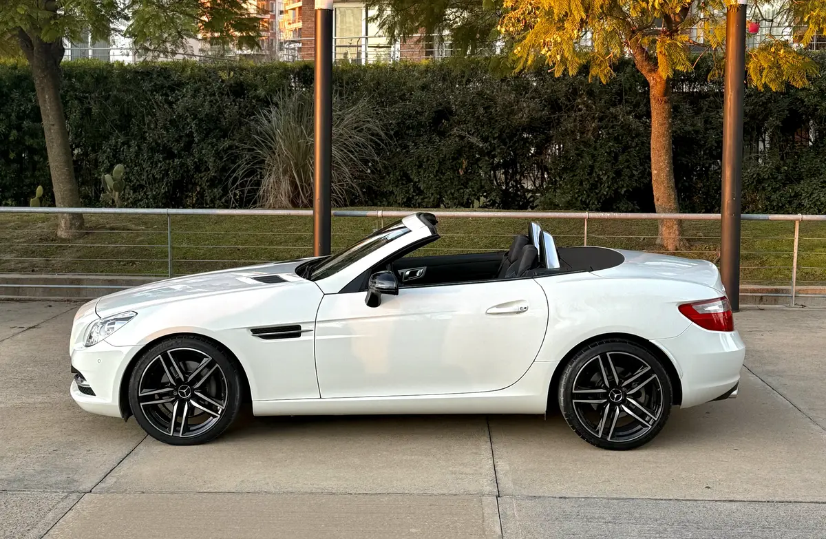 Mirá esta publicación de Mercedes Benz SLK