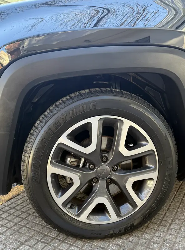 Mirá esta publicación de Jeep Renegade