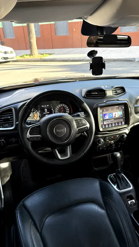 Mirá esta publicación de Jeep Renegade
