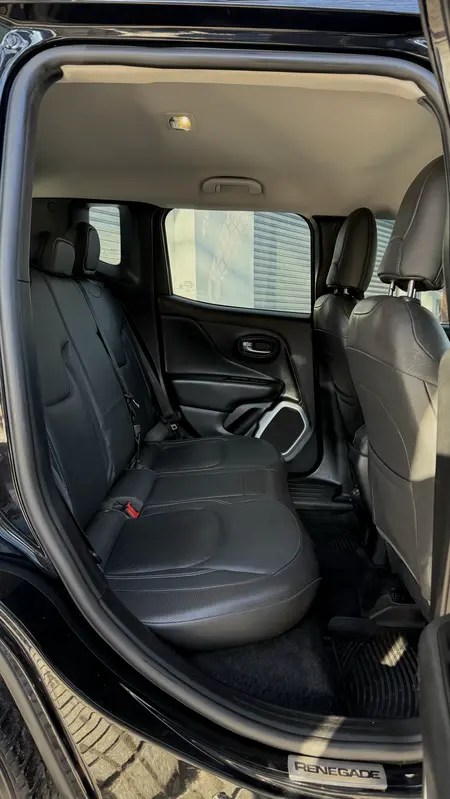 Mirá esta publicación de Jeep Renegade