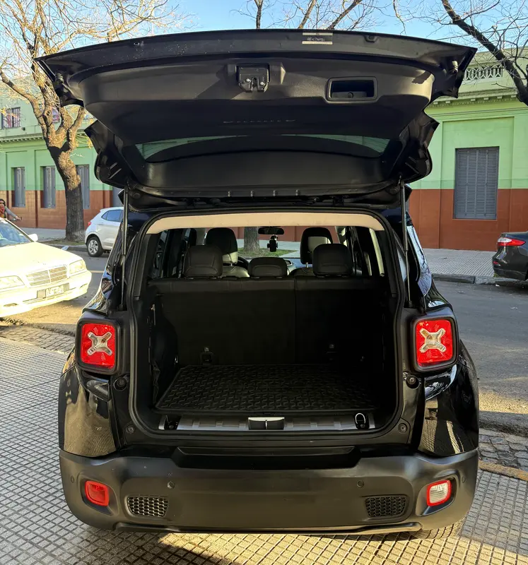 Mirá esta publicación de Jeep Renegade