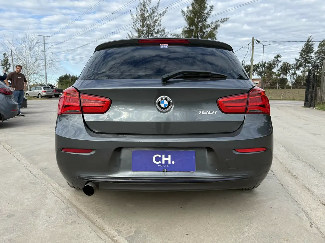 Mira esta publicación de BMW Serie 1