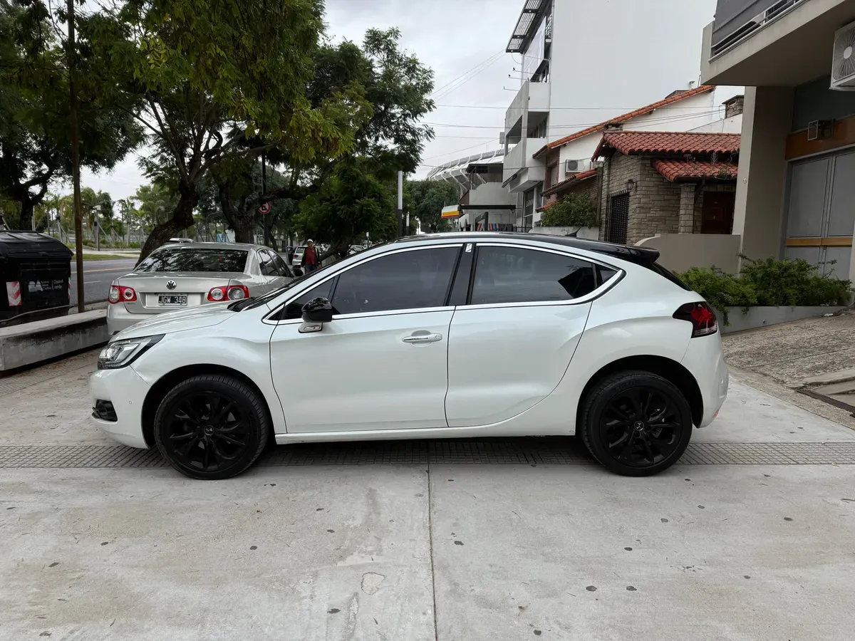 Mira esta publicación de Ds Automobiles DS4