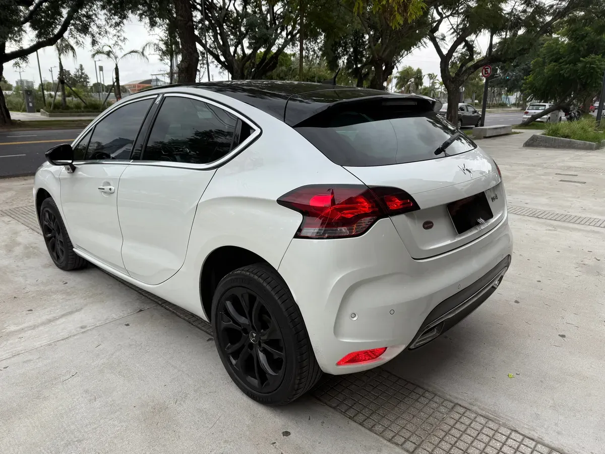 Mira esta publicación de Ds Automobiles DS4