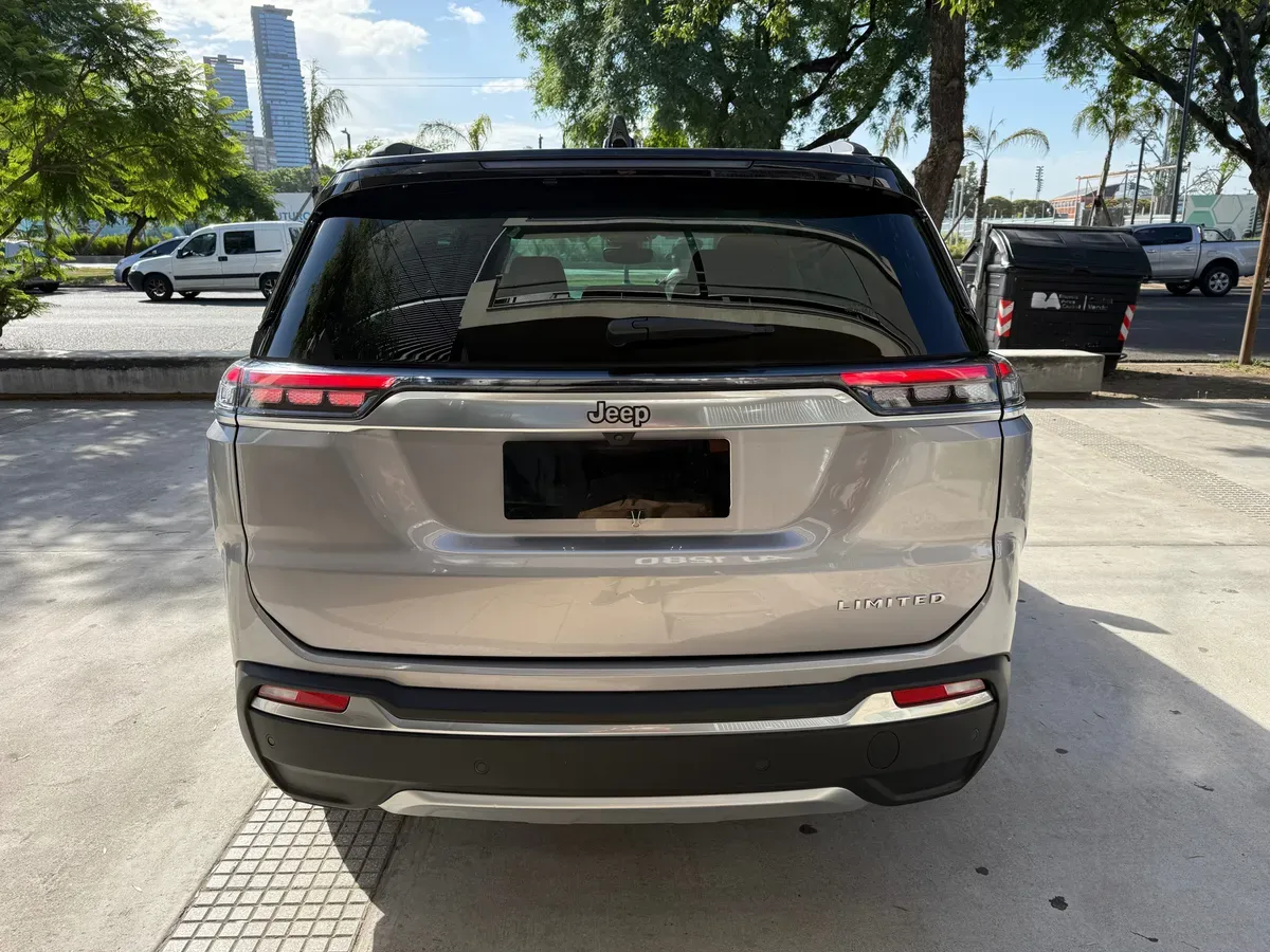 Mira esta publicación de Jeep Commander