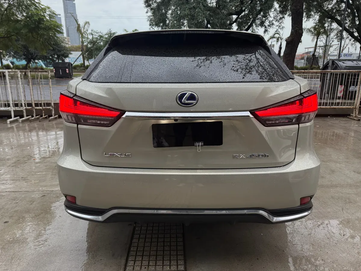 Mira esta publicación de Lexus RX