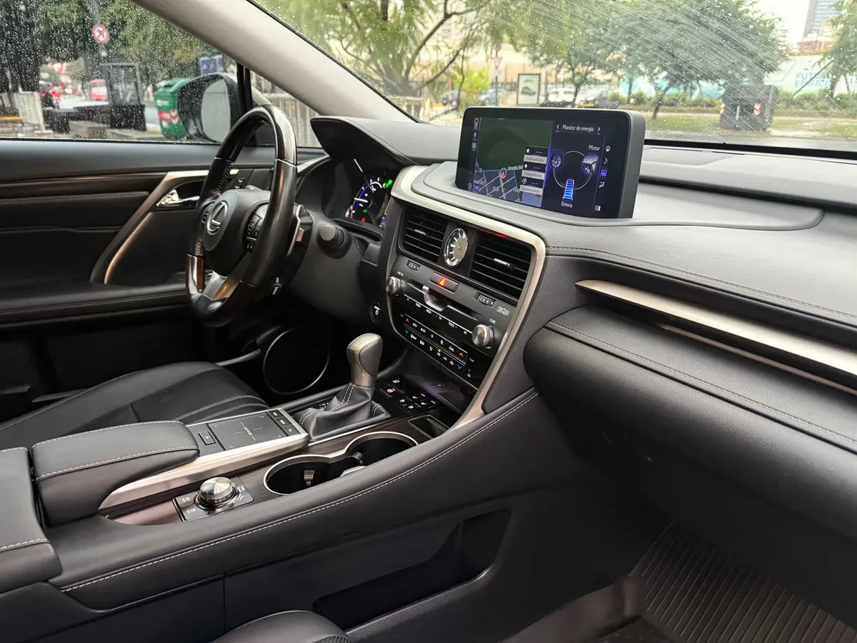 Mirá esta publicación de Lexus RX