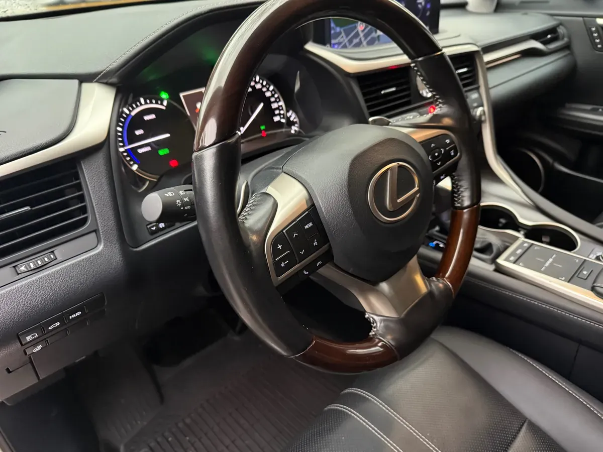 Mirá esta publicación de Lexus RX