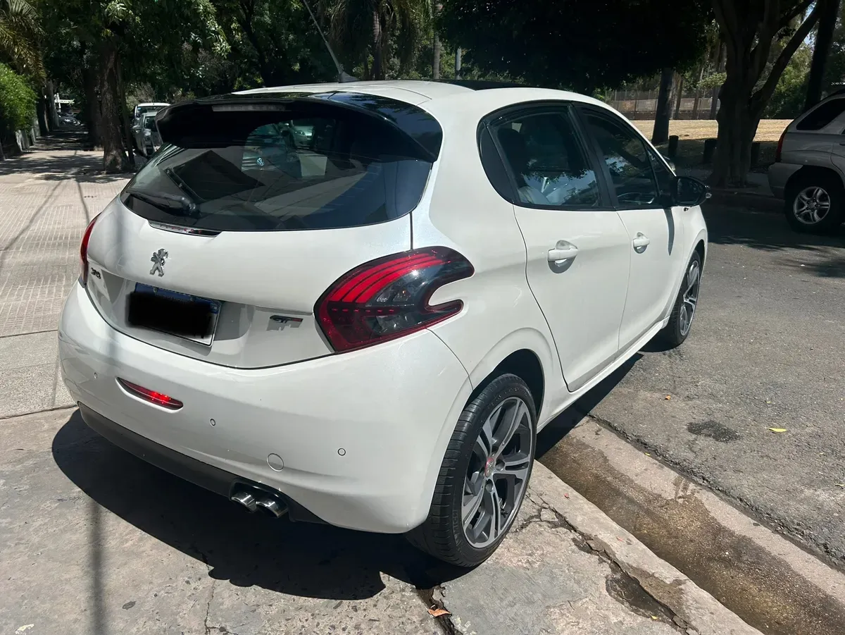 Mira esta publicación de Peugeot 208