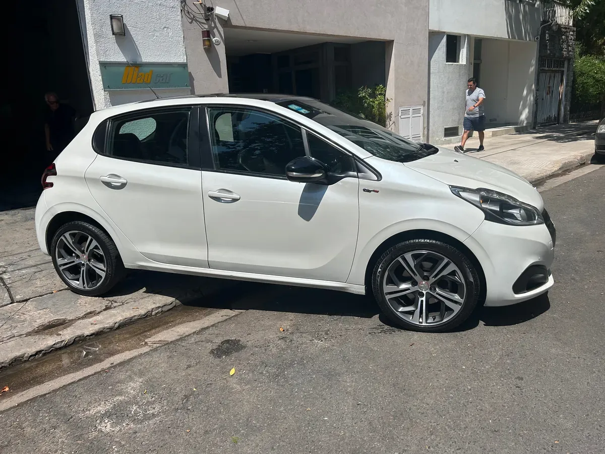 Mira esta publicación de Peugeot 208