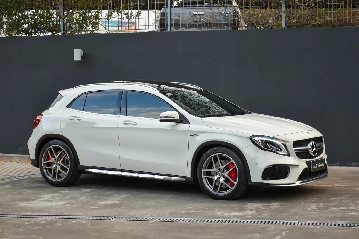 Mira esta publicación de Mercedes Benz GLA
