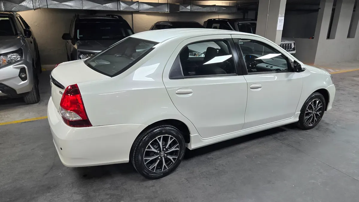Mira esta publicación de Toyota Etios