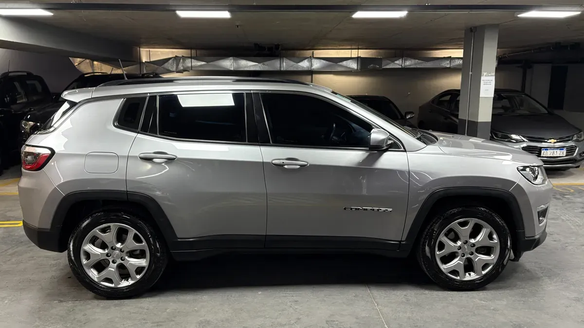 Mirá esta publicación de Jeep Compass