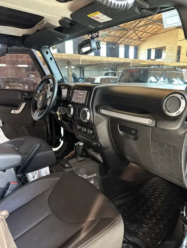 Mira esta publicación de Jeep Wrangler 2015 en Motordil
