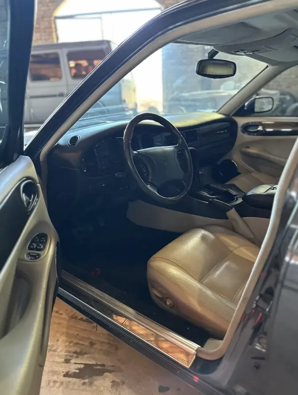 Mirá esta publicación de Jaguar XJ8