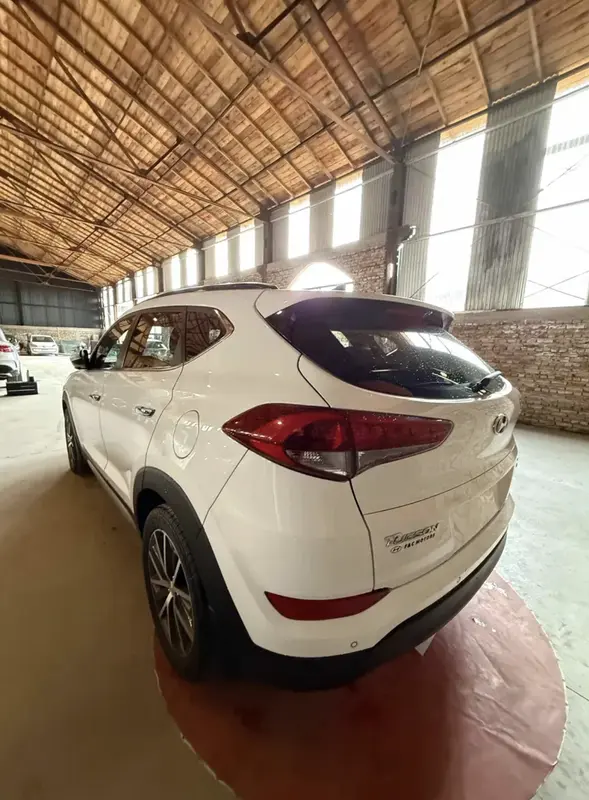 Mira esta publicación de Hyundai Tucson 2016 en Motordil
