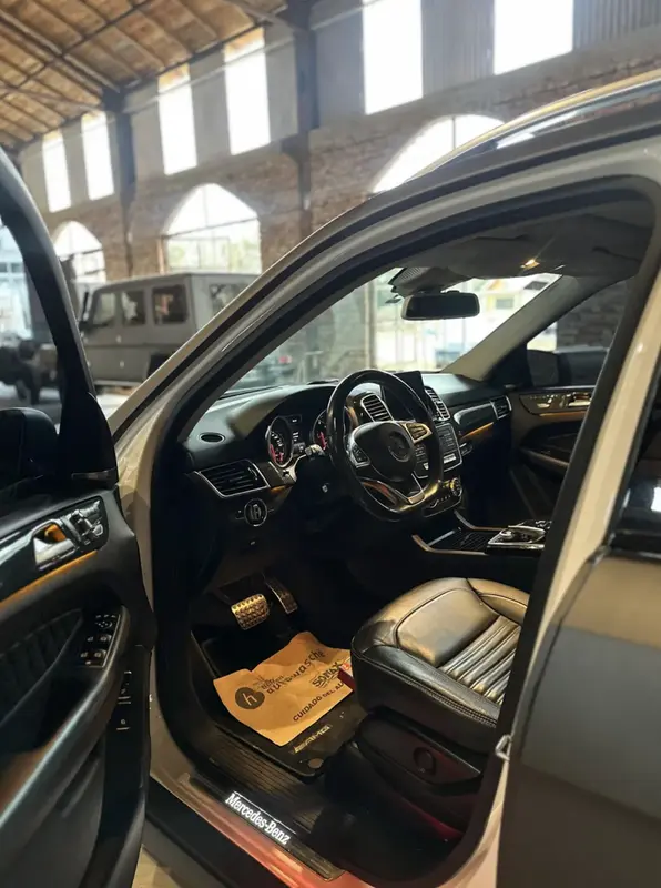Mira esta publicación de Mercedes Benz GLE 2019 en Motordil