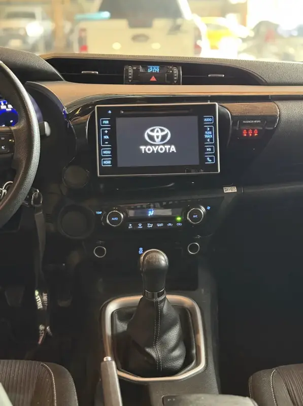 Mira esta publicación de Toyota Hilux 2019 en Motordil