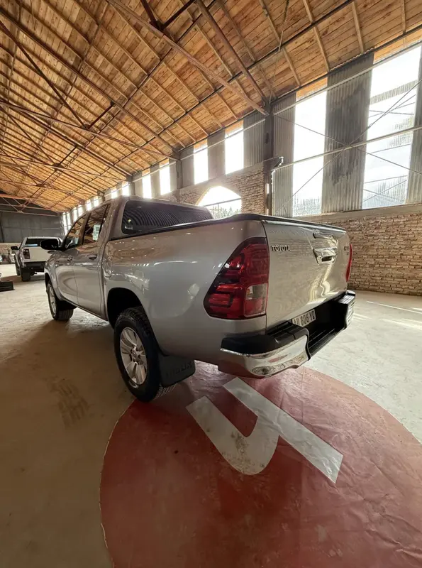 Mira esta publicación de Toyota Hilux 2019 en Motordil