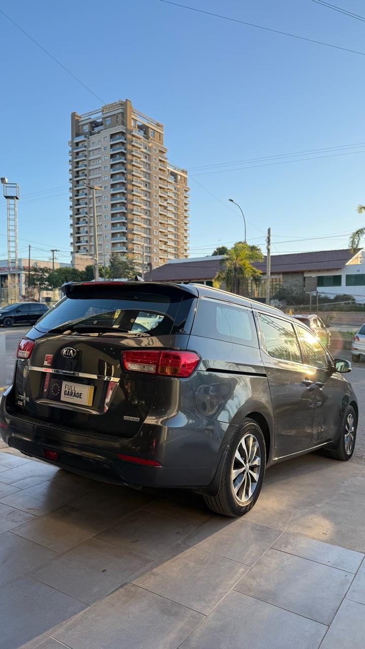 Mira esta publicación de KIA Carnival