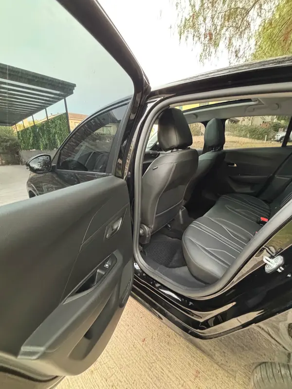 Mira esta publicación de Peugeot 208 2023 en Motordil