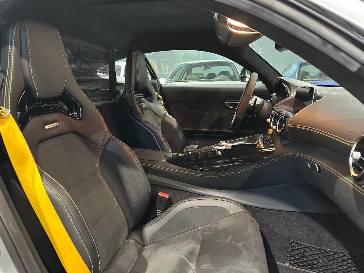 Mira esta publicación de Mercedes Benz GT