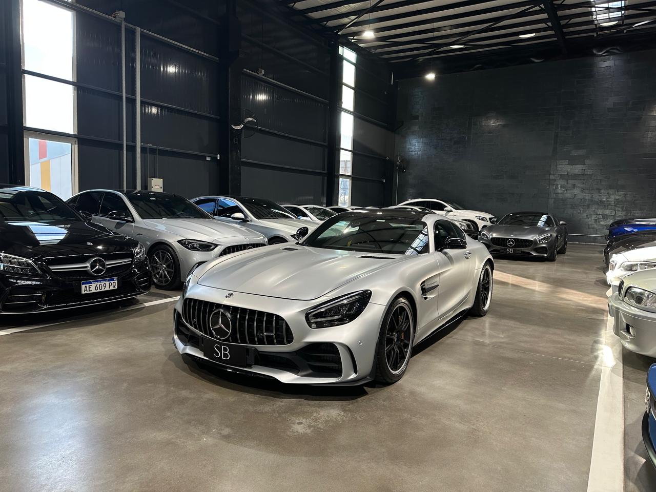 Mira esta publicación de Mercedes Benz GT
