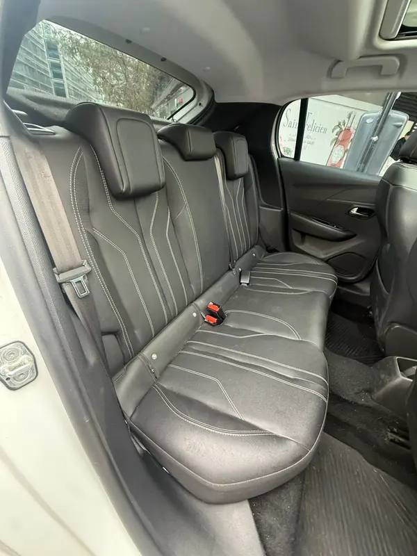 Mirá esta publicación de Peugeot 208