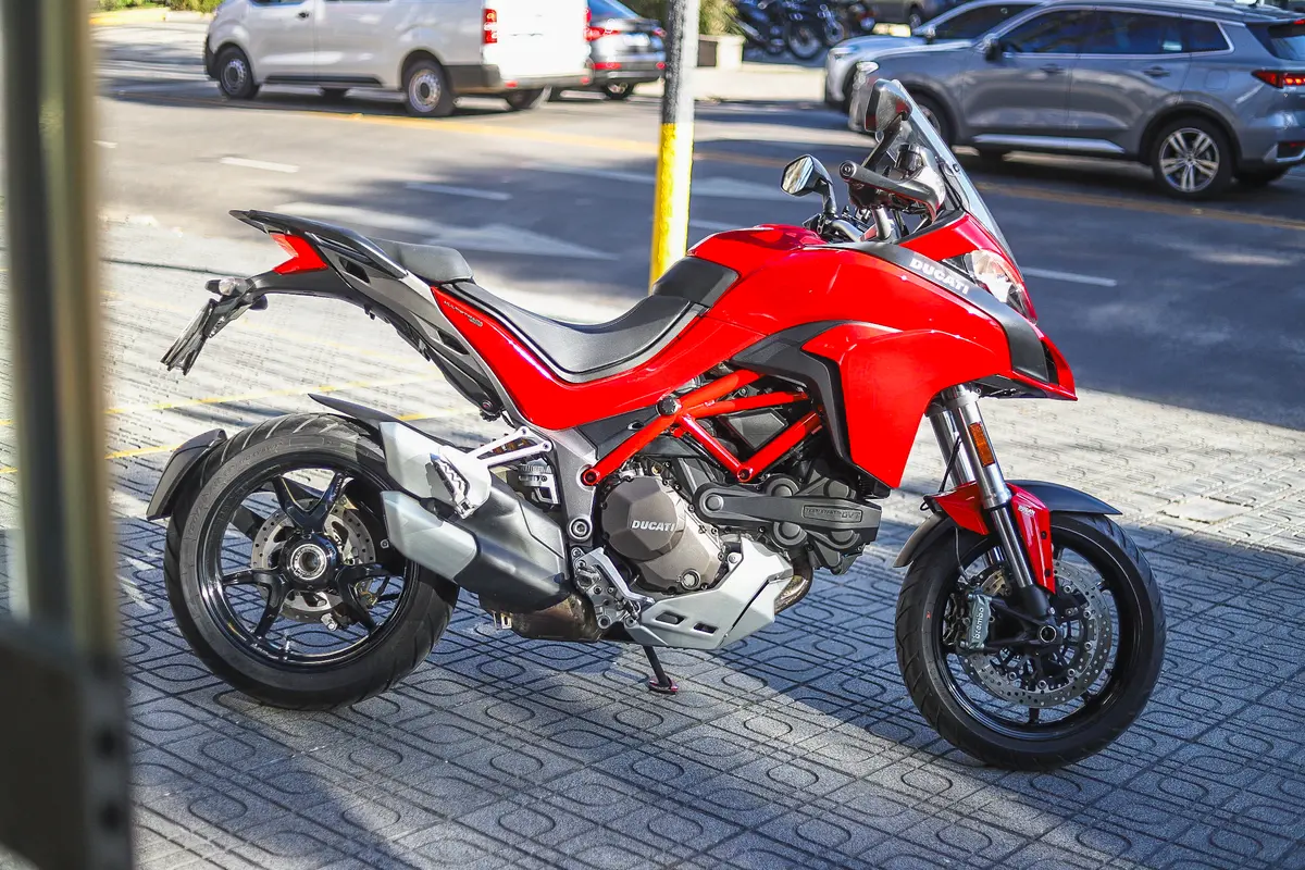 Mira esta publicación de Ducati 1200 S
