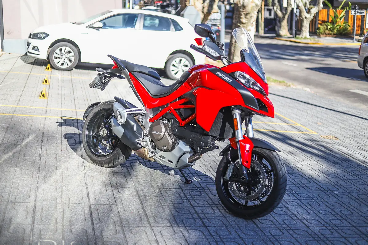 Mira esta publicación de Ducati 1200 S