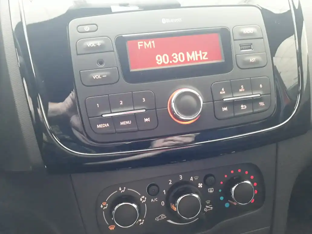 Mira esta publicación de Renault Sandero II 2020 en Motordil